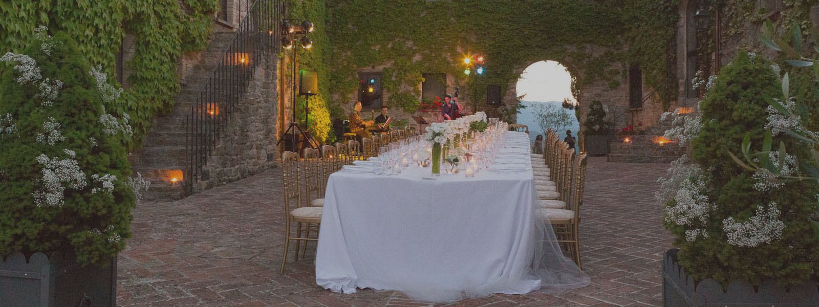 Catering and wedding cake